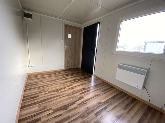 Contenedor 5x2,40m + Sanitario - Imagen 3