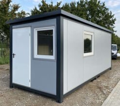 Alternative view of Contenedor 6x2,40m + WC, ducha y cocina