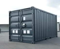 Alternative view of Contenedor de 15 pies con instalación eléctrica, rejillas de ventilación y cerradura con llave.