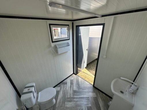 Contenedor Sanitario con Inodoro y Urinario - Imagen 4